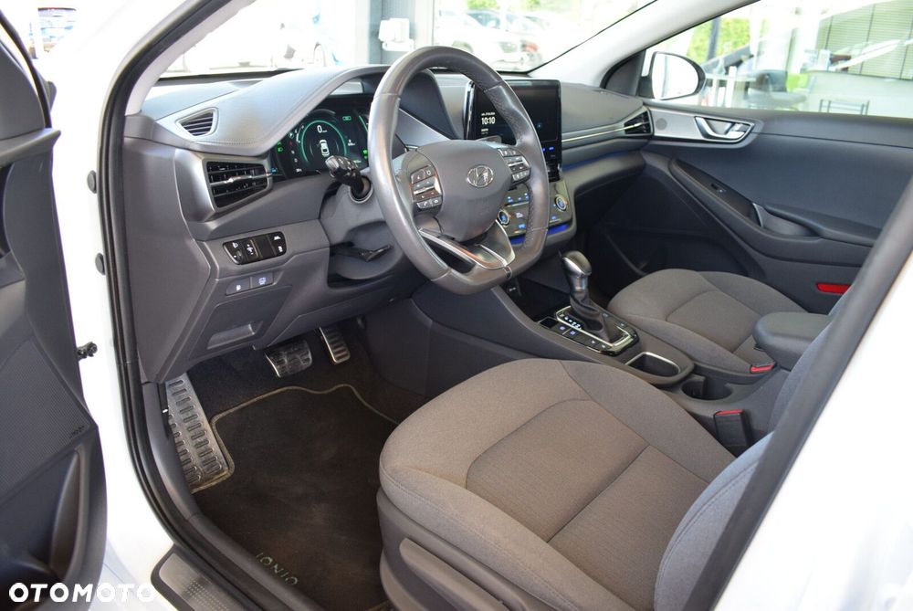 Hyundai IONIQ Hybrid Premium - 11