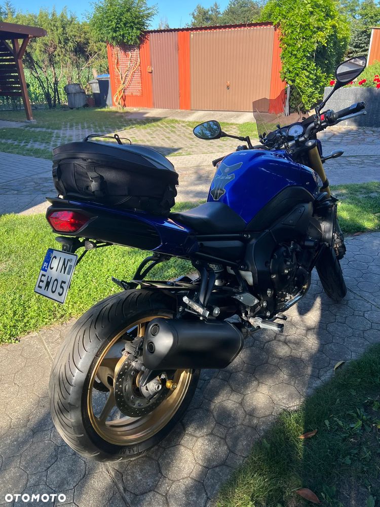 Yamaha FZ8 - 4