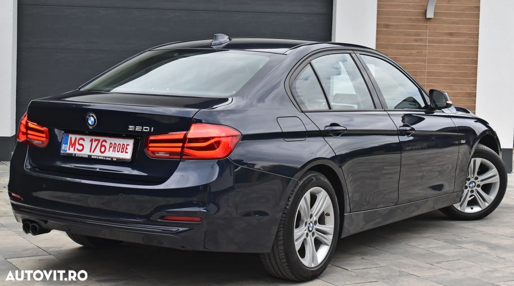 BMW Seria 3 320i Aut. Sport Line - 4