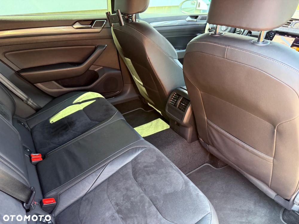 Volkswagen Arteon 2.0 TDI SCR R-Line DSG - 26
