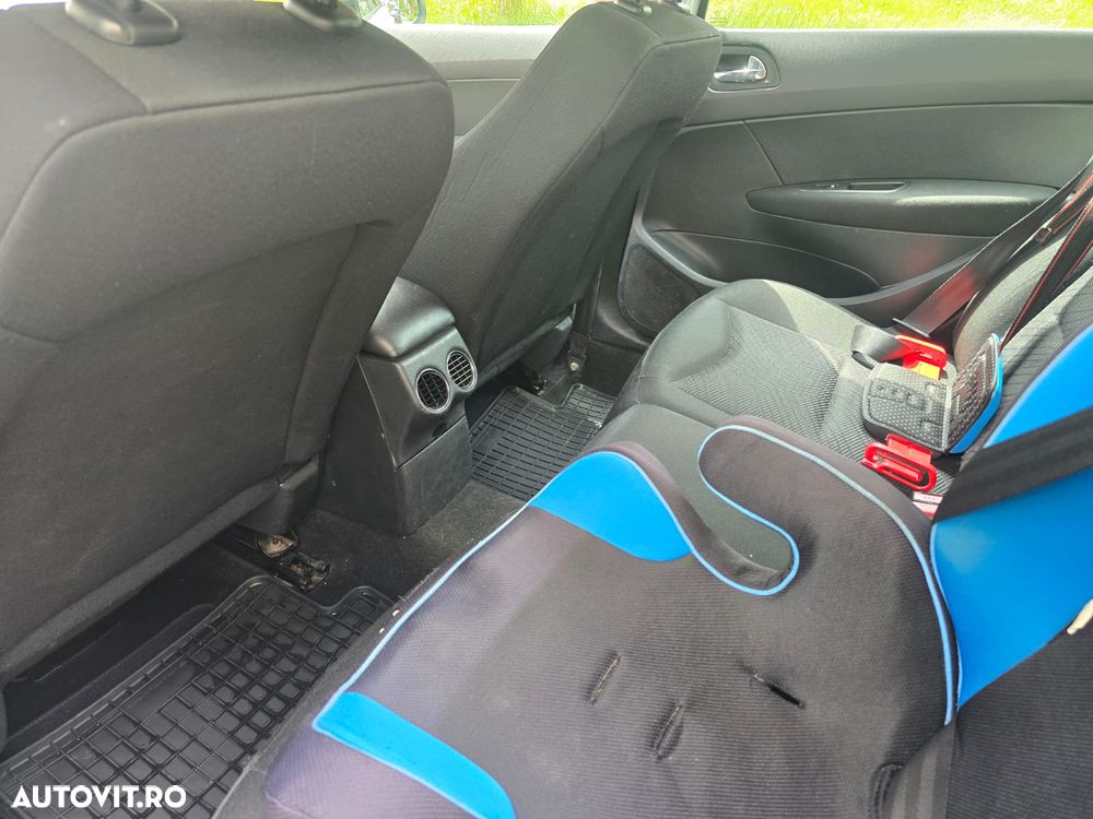 Peugeot 308 1.6 HDI FAP Active - 11