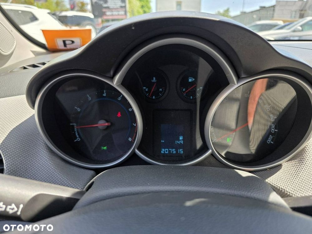 Chevrolet Cruze 1.8 LS - 9