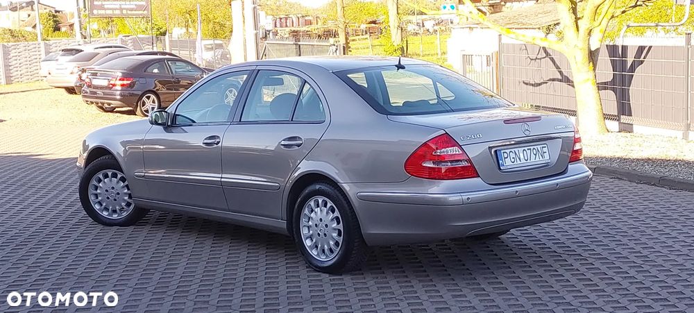 Mercedes-Benz Klasa E - 26