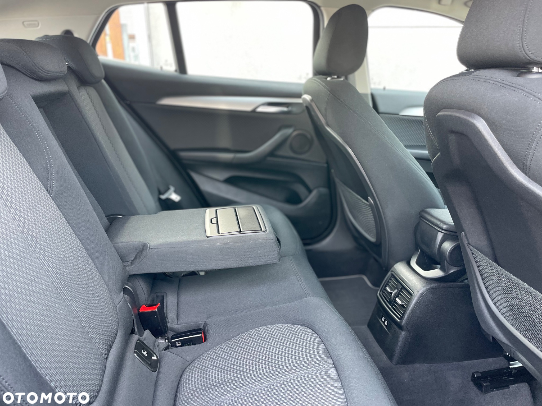 BMW X2 sDrive18i - 25