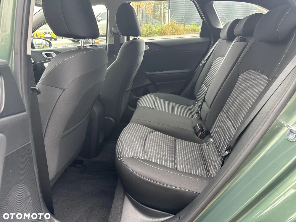 Kia Ceed 1.5 T-GDI M DCT - 12