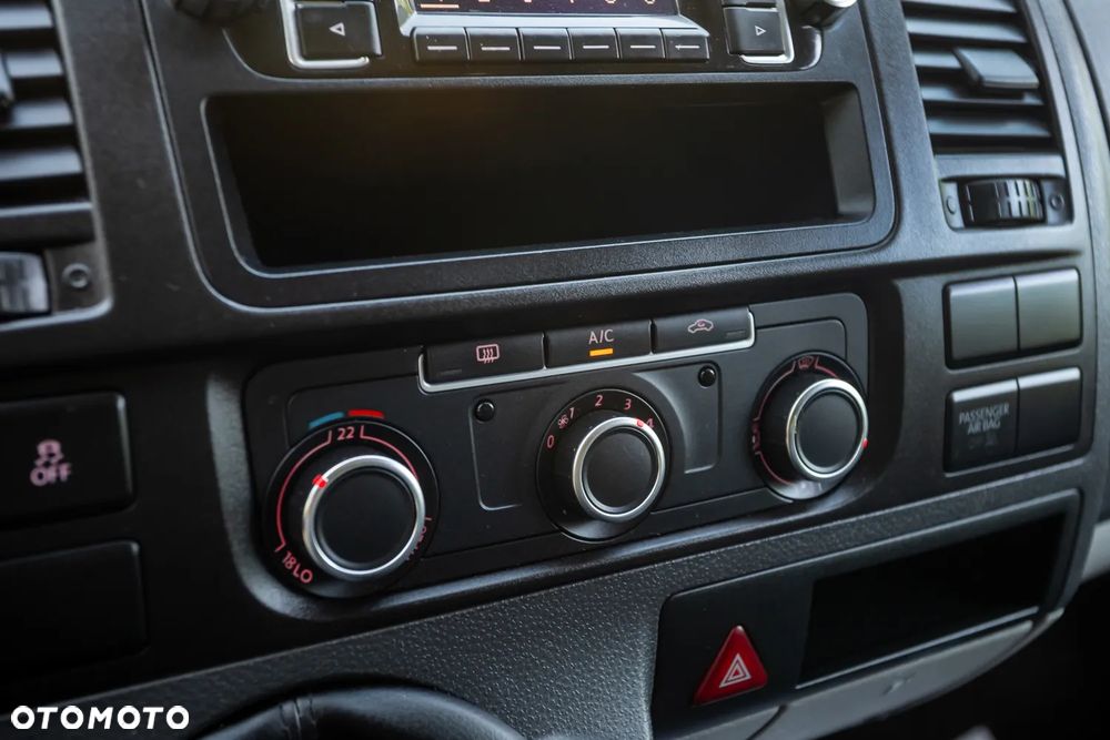 Volkswagen T5 Transporter LONG - 24