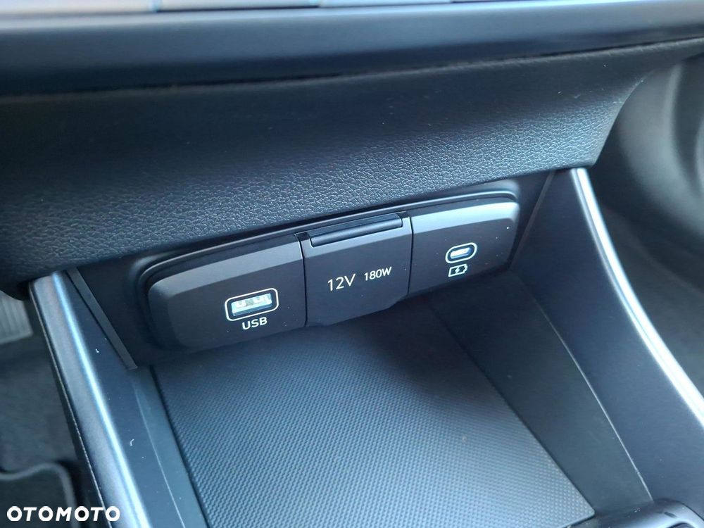 Hyundai i20 1.0 T-GDi Modern Black DCT - 18