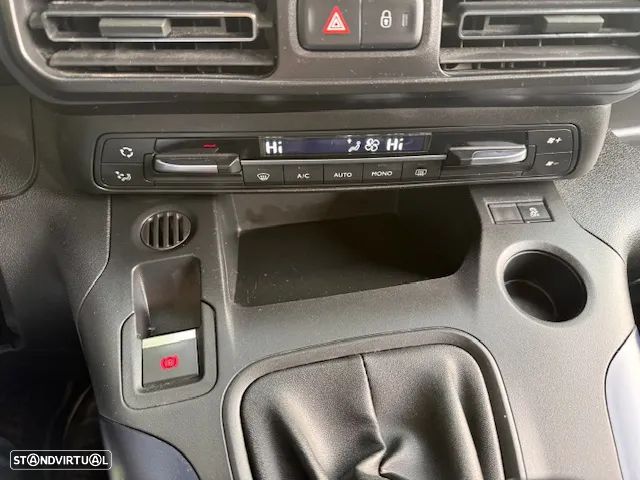 Peugeot Rifter 1.5 BlueHDi Longa Allure Pack 7L - 18