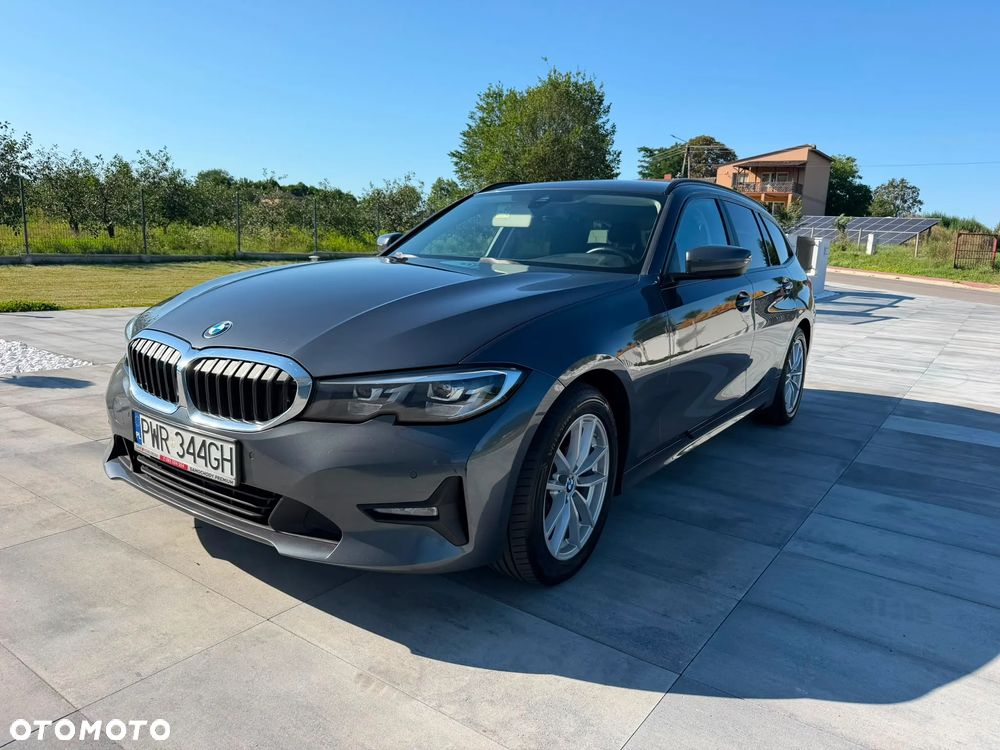 BMW Seria 3 320d xDrive Advantage - 1