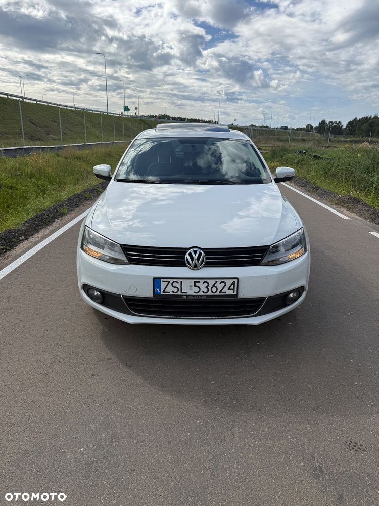Volkswagen Jetta - 5