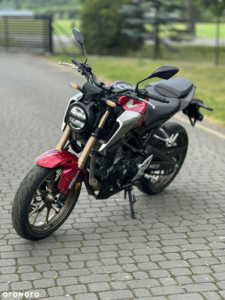 Honda CB - 8