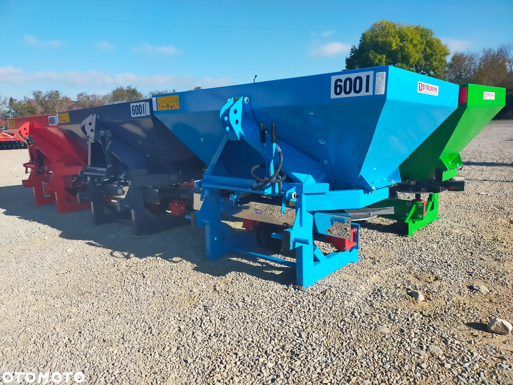 TYTAN rozsiewacz dwutalerzowy 400 - 1600l PLANDEKA/OCYNK strumyk - 12
