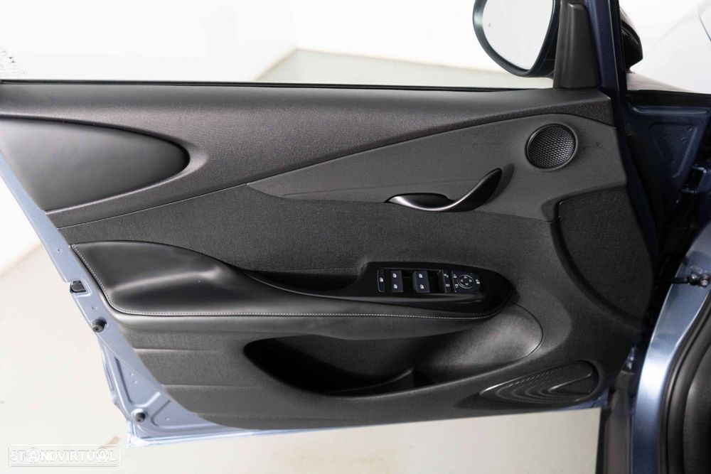 BYD Dolphin 60.4 kWh Design - 18