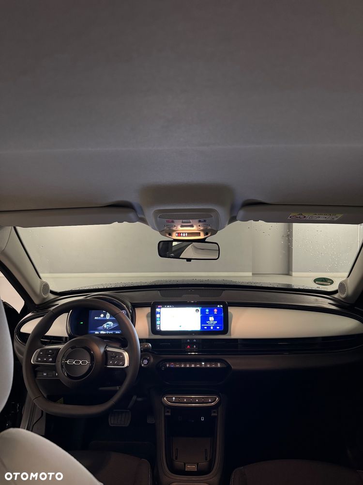 Fiat 600 HYBRID 125 Jahre Edition - 14