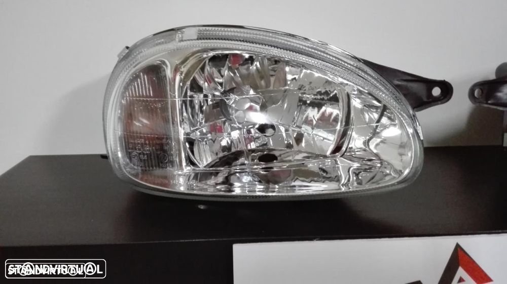 Faróis Opel Corsa B Fundo Cristal - 3