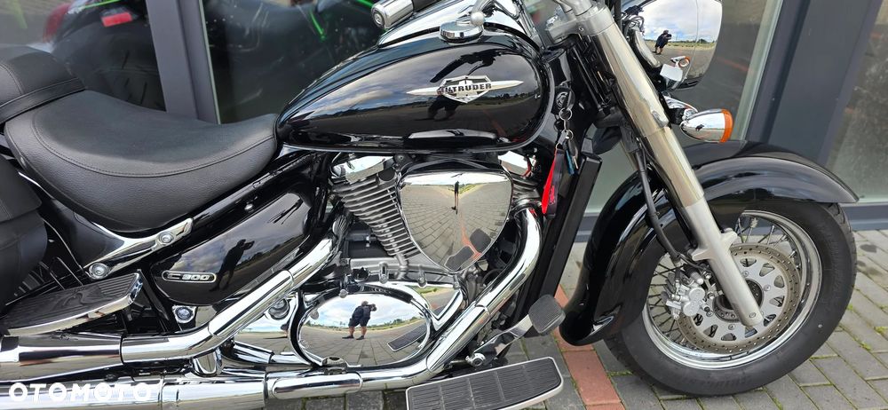 Suzuki VL 800 Volusia - Boulevard C50 - 25