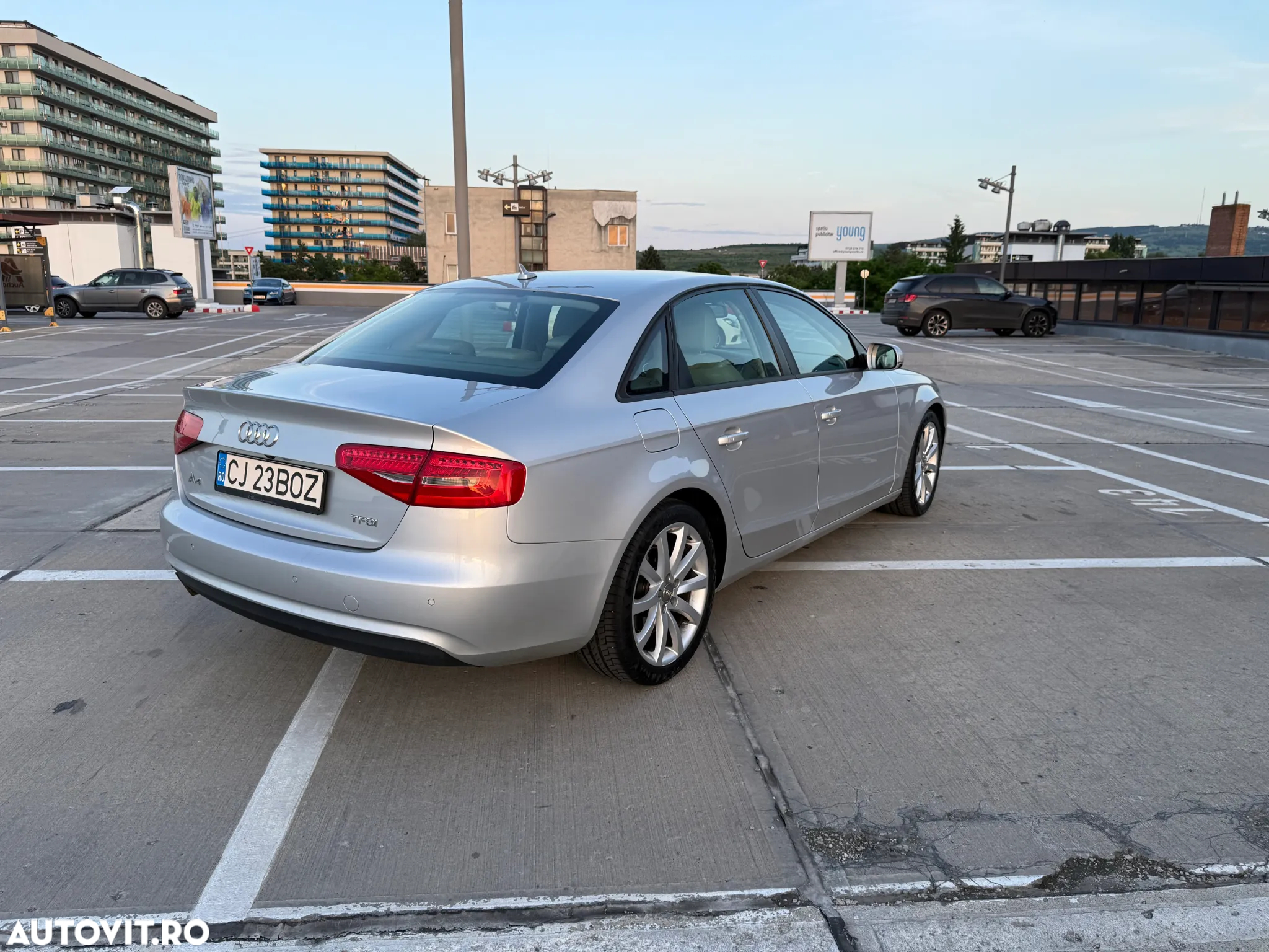 Audi A4 Avant 1.8 TFSI Ambiente - 10