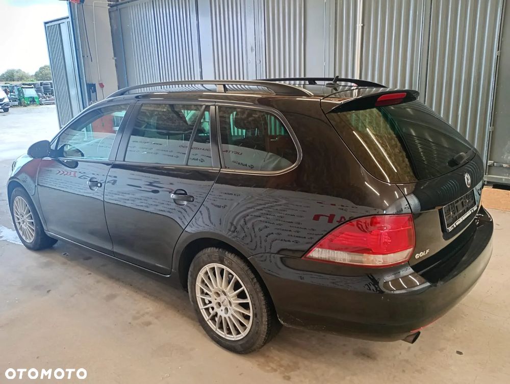 Volkswagen Golf 1.6 TDI DPF Trendline - 5