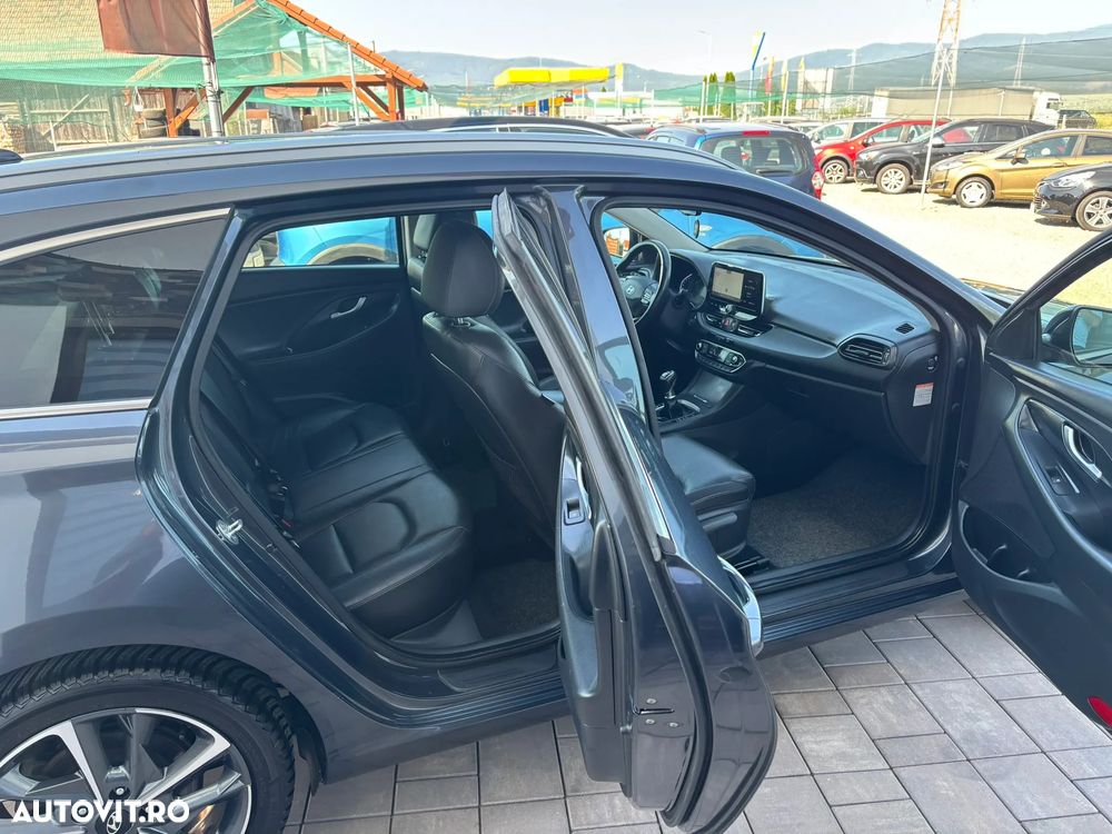 Hyundai i30 - 16