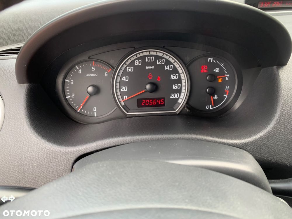 Suzuki Swift - 18