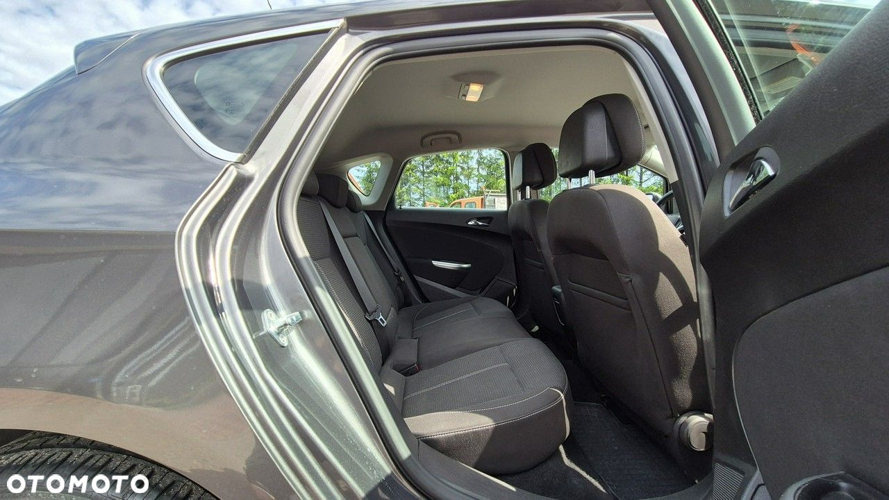 Opel Astra - 20