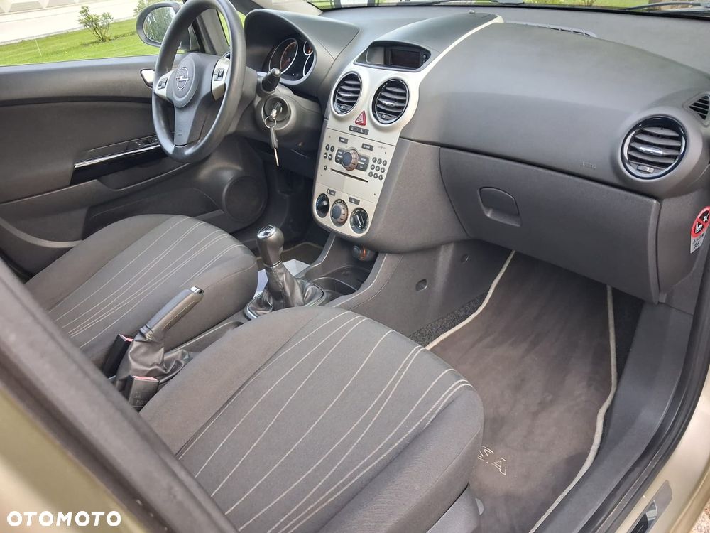 Opel Corsa - 21