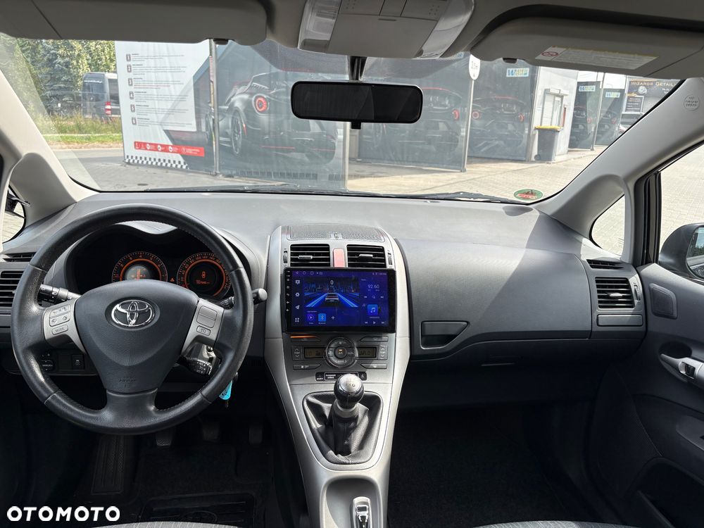 Toyota Auris 1.6 VVT-i Executive - 14