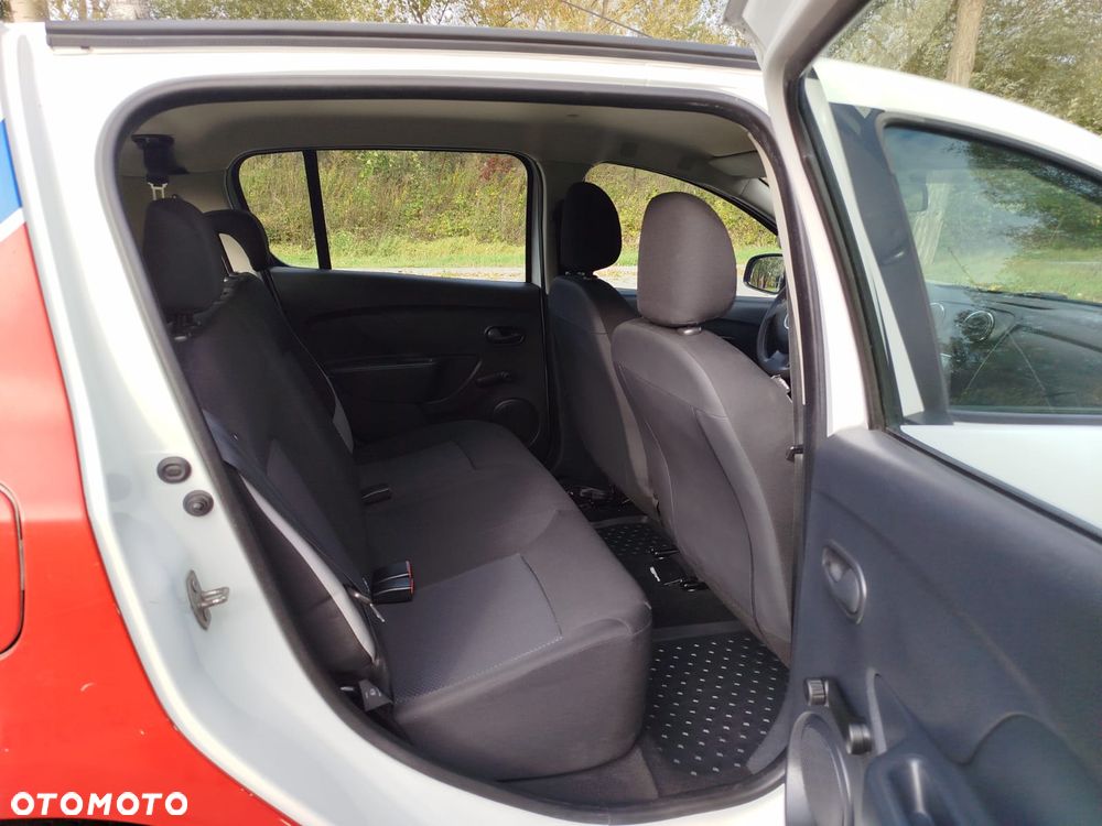 Dacia Sandero - 16