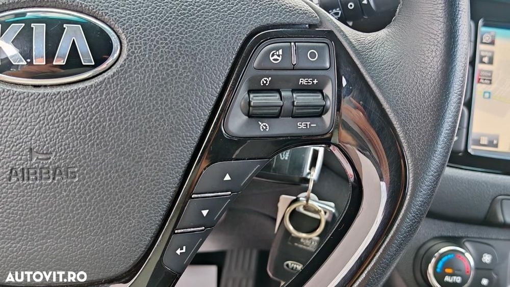 Kia Ceed - 24