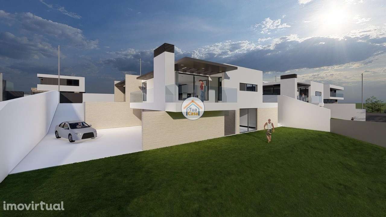 Moradia T3 com Piscina na Granja – Três Suítes, Eficiência e Confor - Grande imagem: 4/60