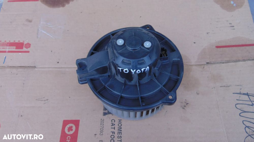 Motoras aeroterma Toyota Corolla Avensis an 2003-2008 cod 0130101601 - 2
