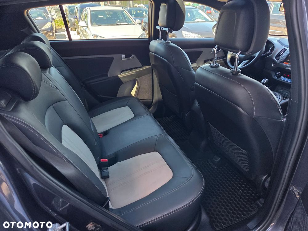 Kia Sportage 1.7 CRDI 2WD Attract - 13