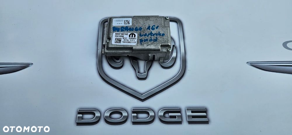 Dodge Durango III LIFT 2014-  Kamera szyby czołowej Kamera lusterka wstecznego  68321607AD - 5