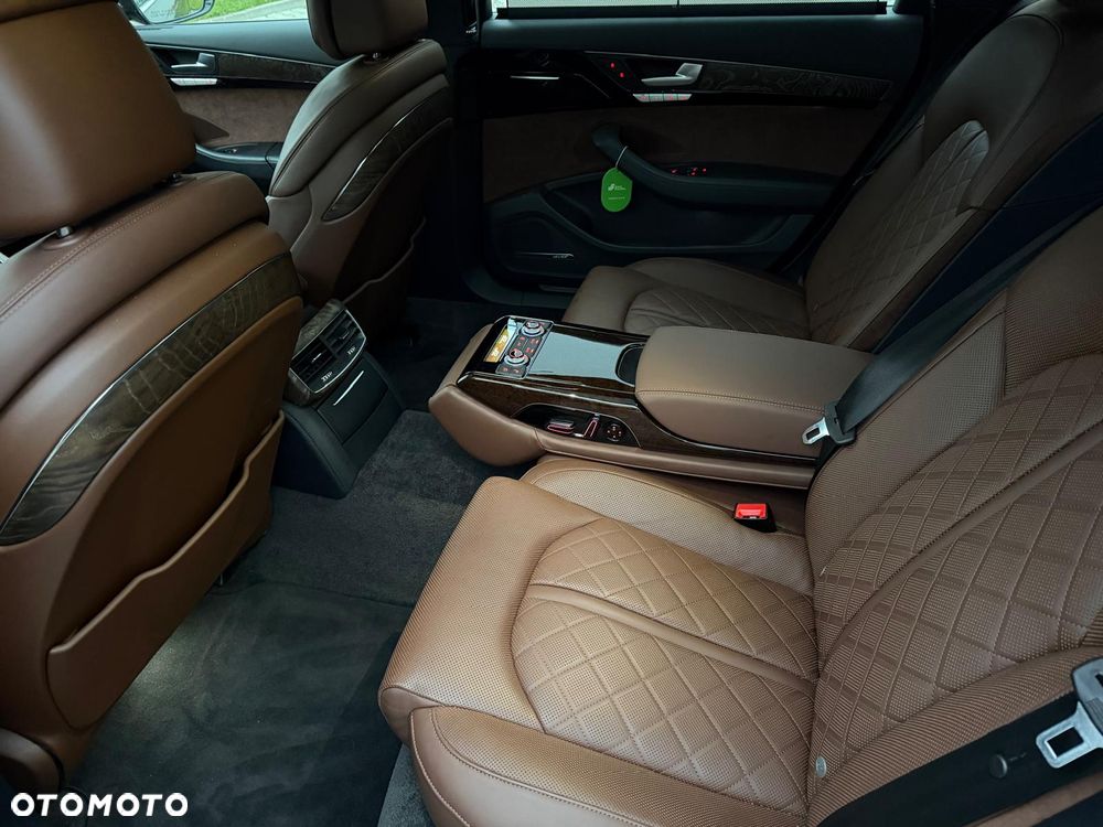 Audi A8 - 33