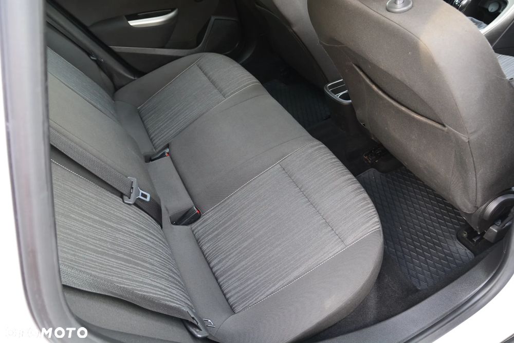 Opel Astra 1.6 Enjoy - 26