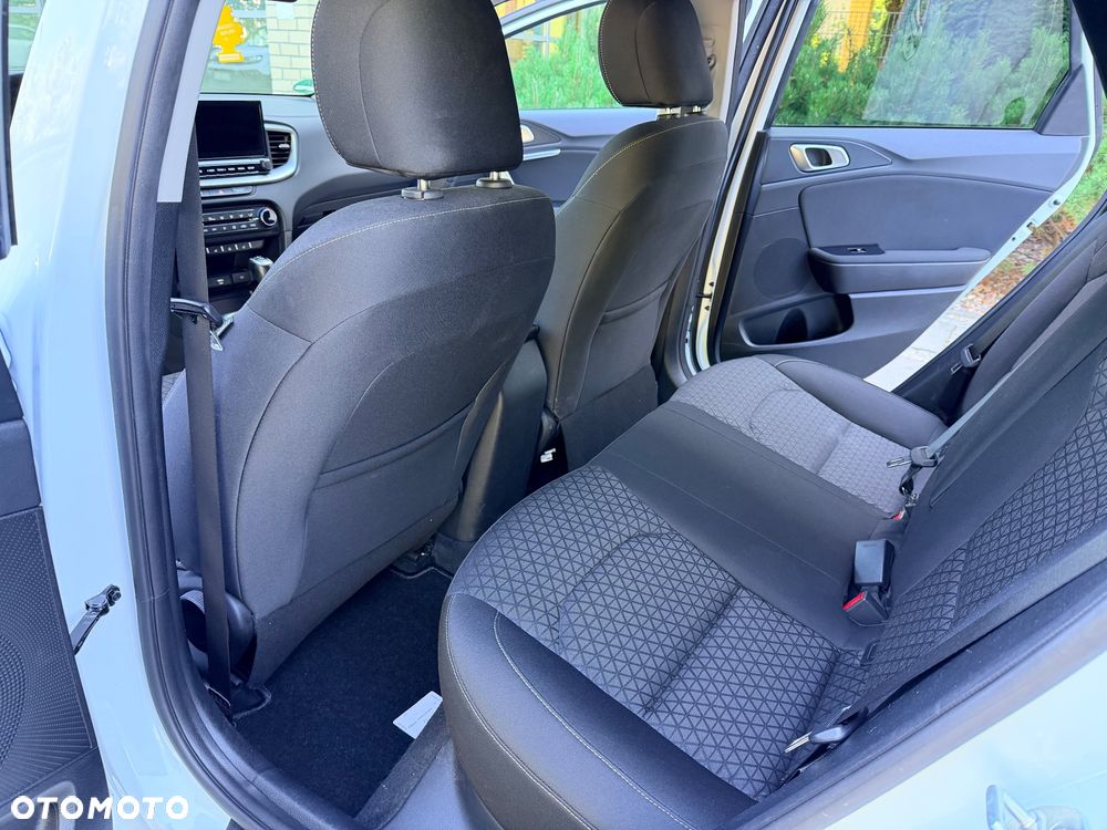 Kia Ceed 1.6 CRDi SCR L Business Line - 22