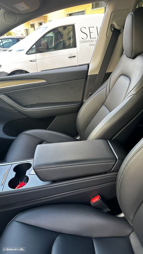 Tesla Model Y Tração Traseira - 18