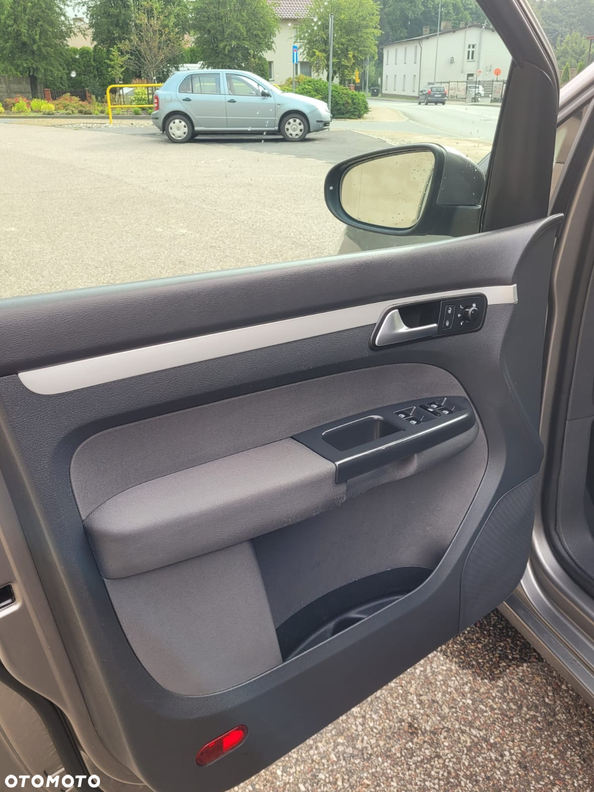 Volkswagen Touran 1.2 TSI BlueMot Comfortline - 12