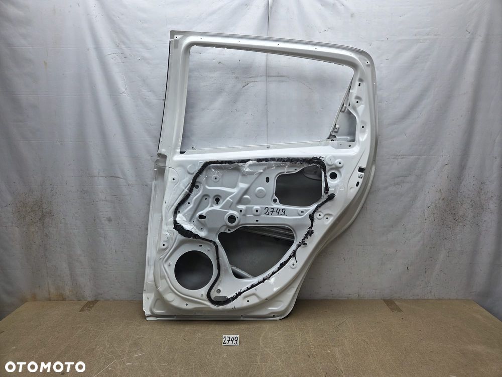 Toyota Yaris III 3 17-20r DRZWI PRAWY PRAWE TYŁ TYLNE - 5