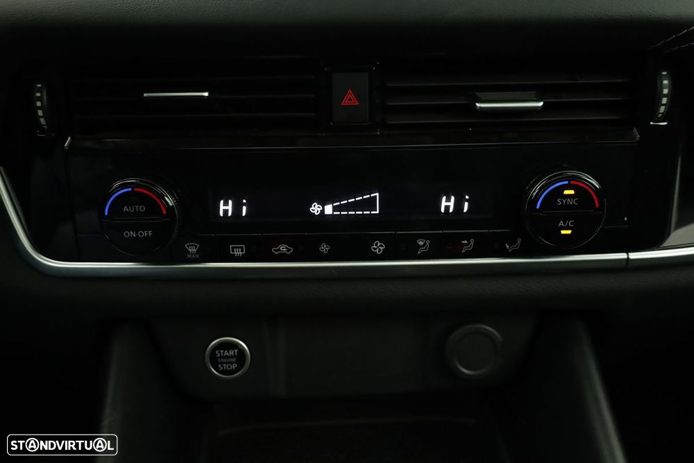 Nissan Qashqai 1.3 DIG-T N-Connecta LED Xtronic - 13