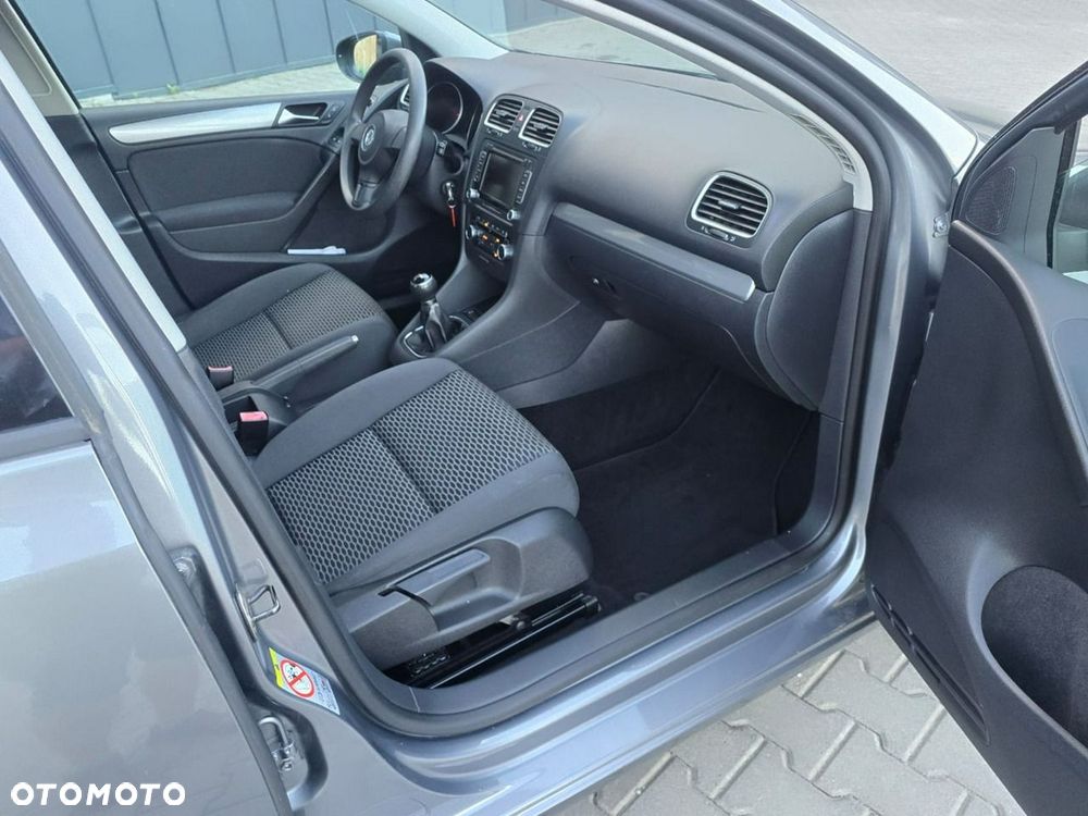 Volkswagen Golf - 16