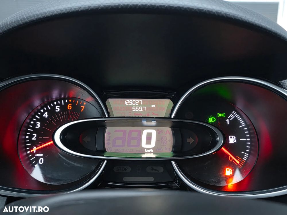 Renault Clio - 16