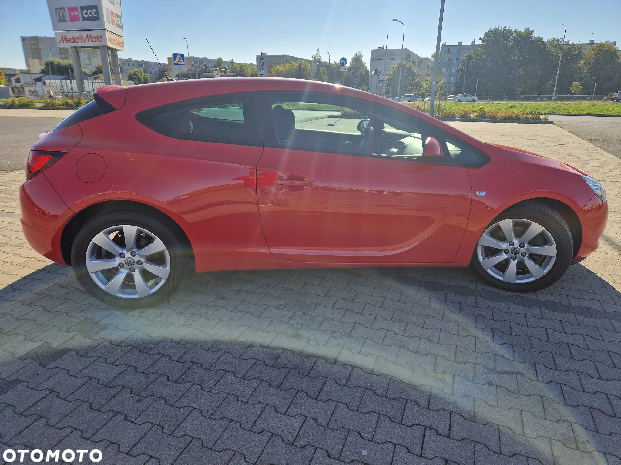 Opel Astra GTC 1.4 Turbo ecoFLEX Start/Stop - 2