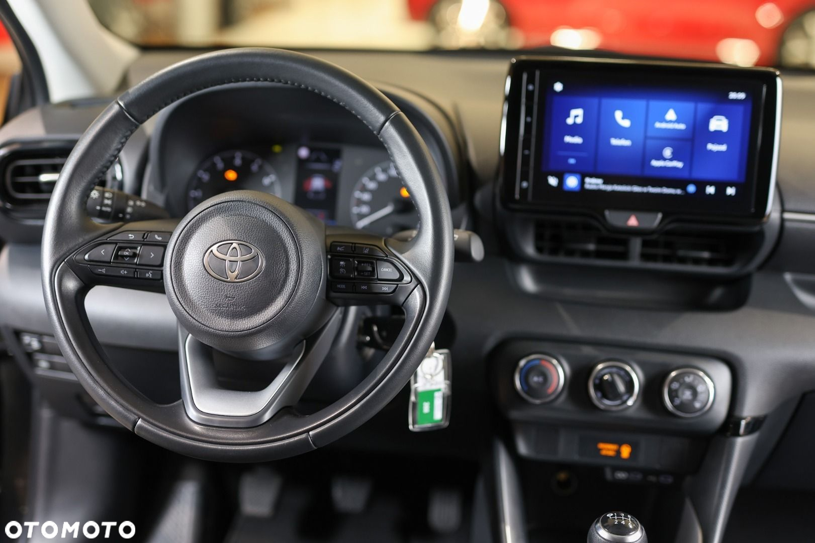Toyota Yaris - 30