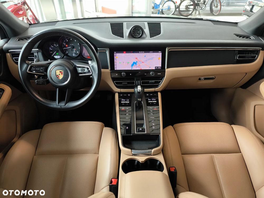 Porsche Macan Standard - 13