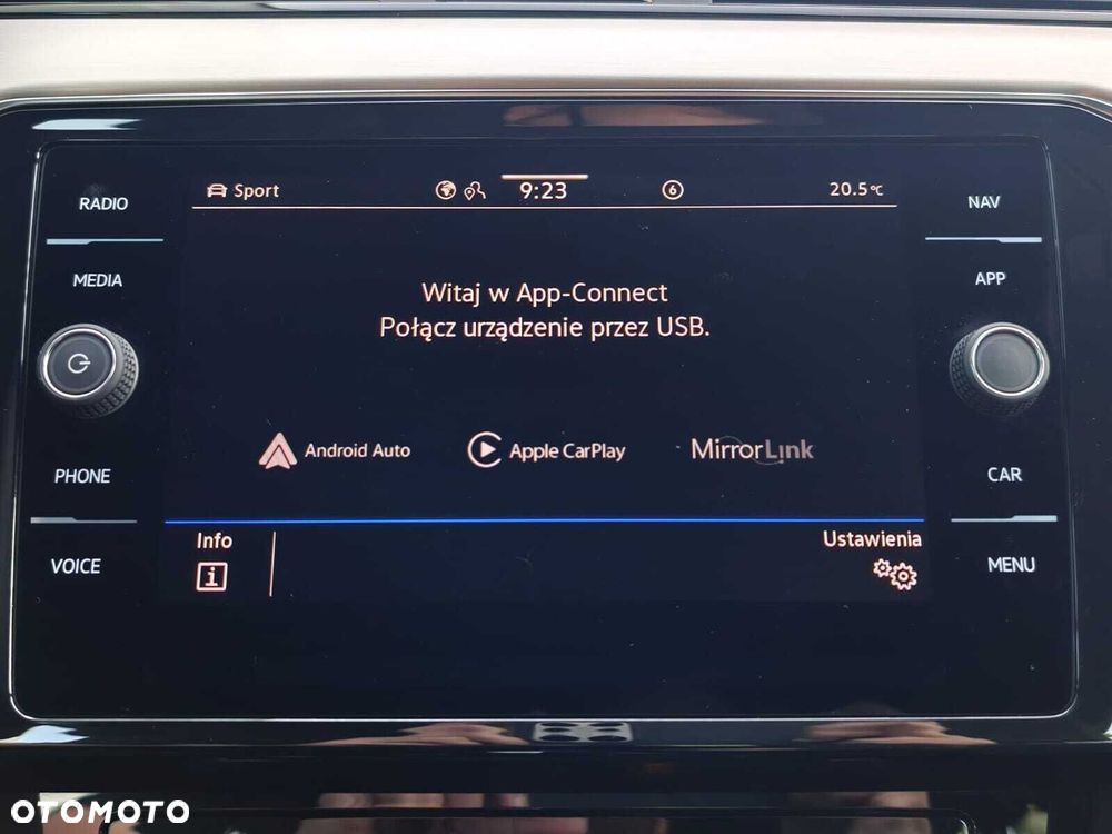 Volkswagen Passat 1.5 TSI EVO Elegance DSG - 32