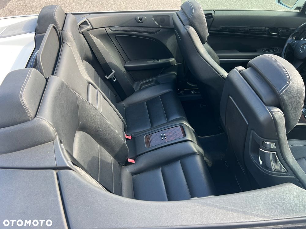 Mercedes-Benz Klasa E 250 CGI BlueEFFICIENCY Automatik Avantgarde - 21