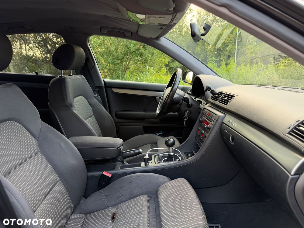 Audi A4 Limousine - 12