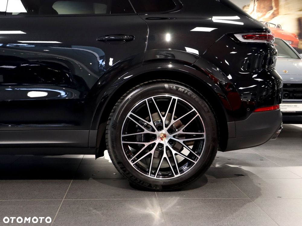 Porsche Cayenne Standard - 12