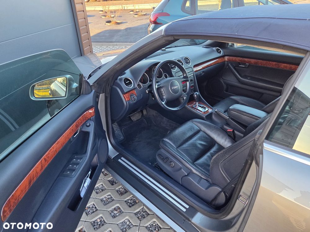 Audi A4 Cabrio - 8